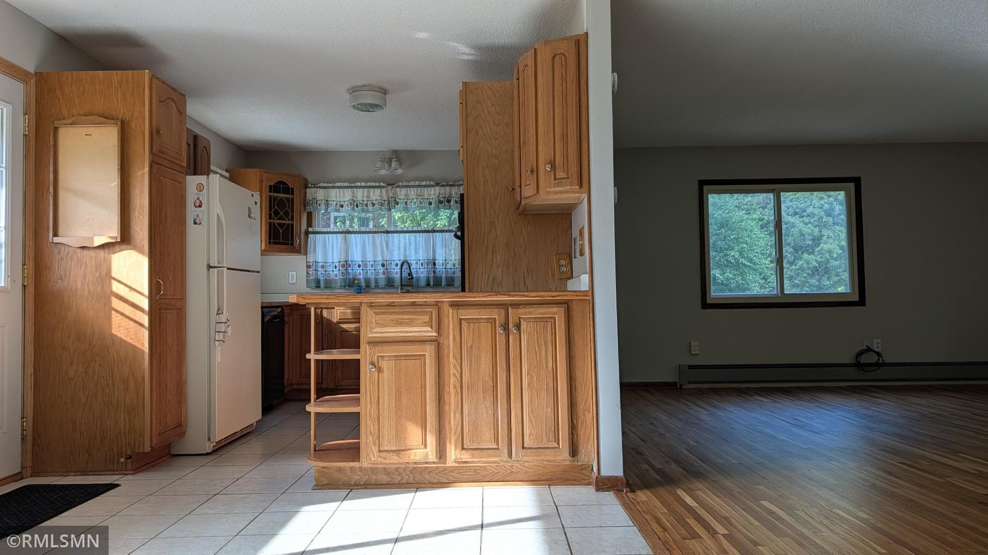 5307 Hugo Road Property Photo 8