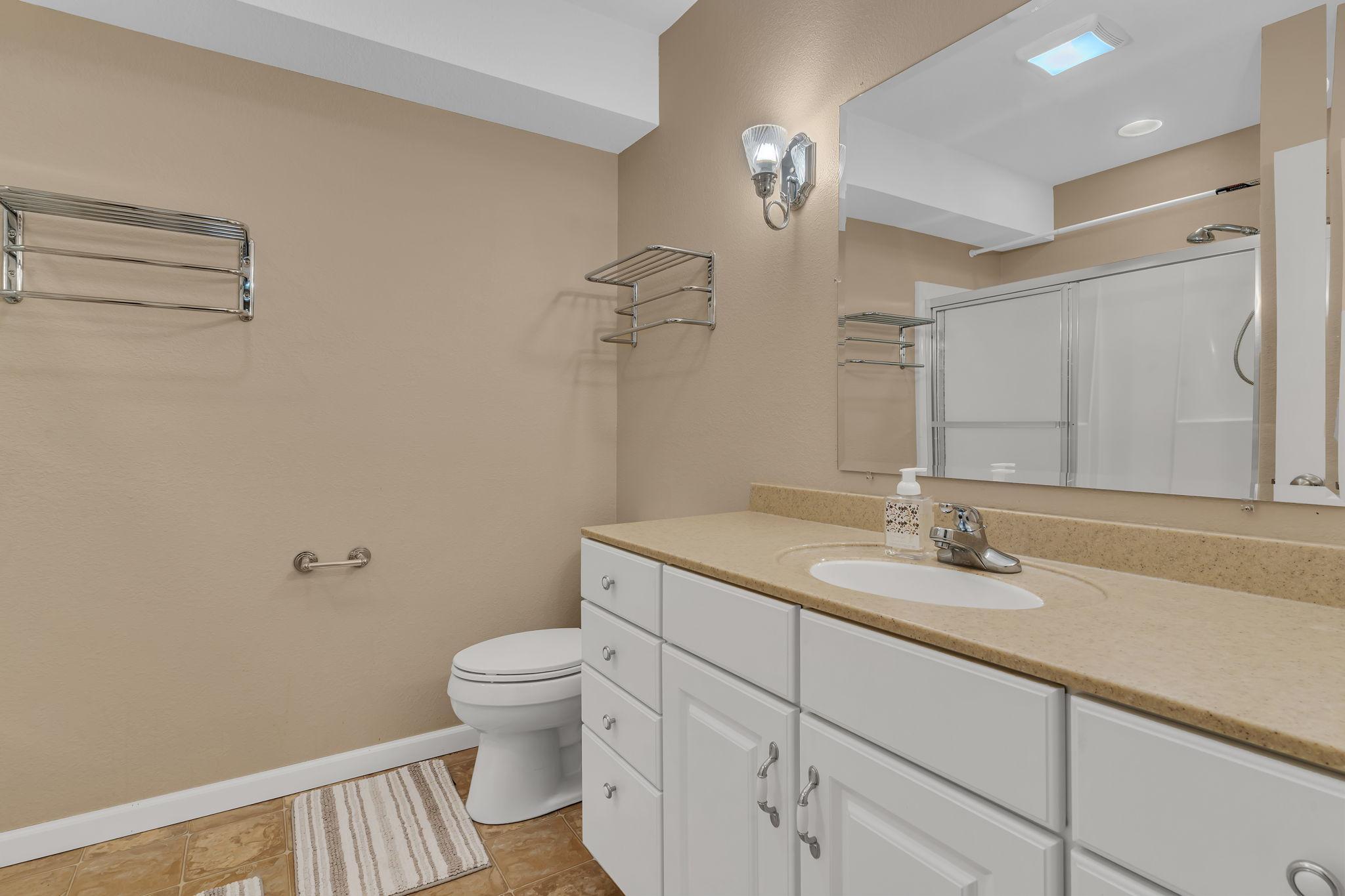 3200 Eagle Ridge Drive E Property Photo 21