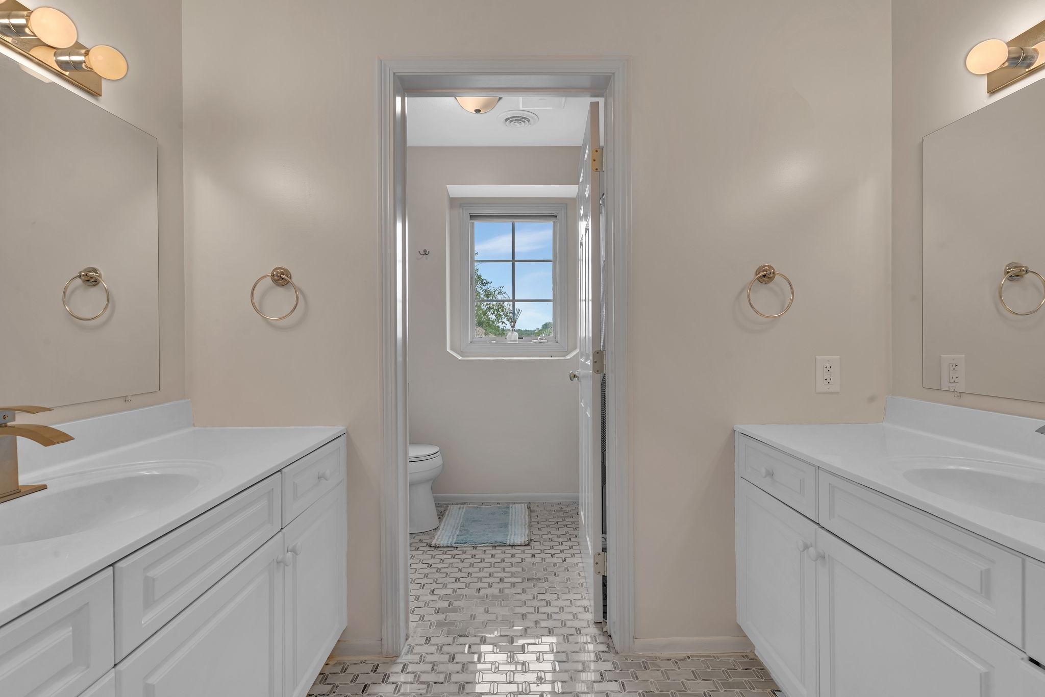 3200 Eagle Ridge Drive E Property Photo 30