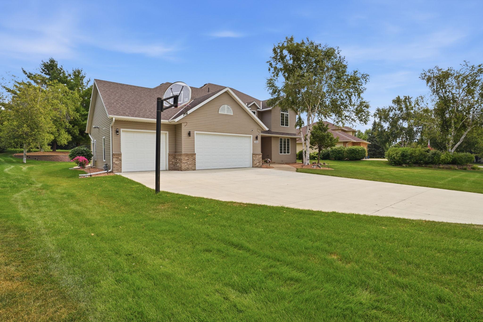 3200 Eagle Ridge Drive E Property Photo 40