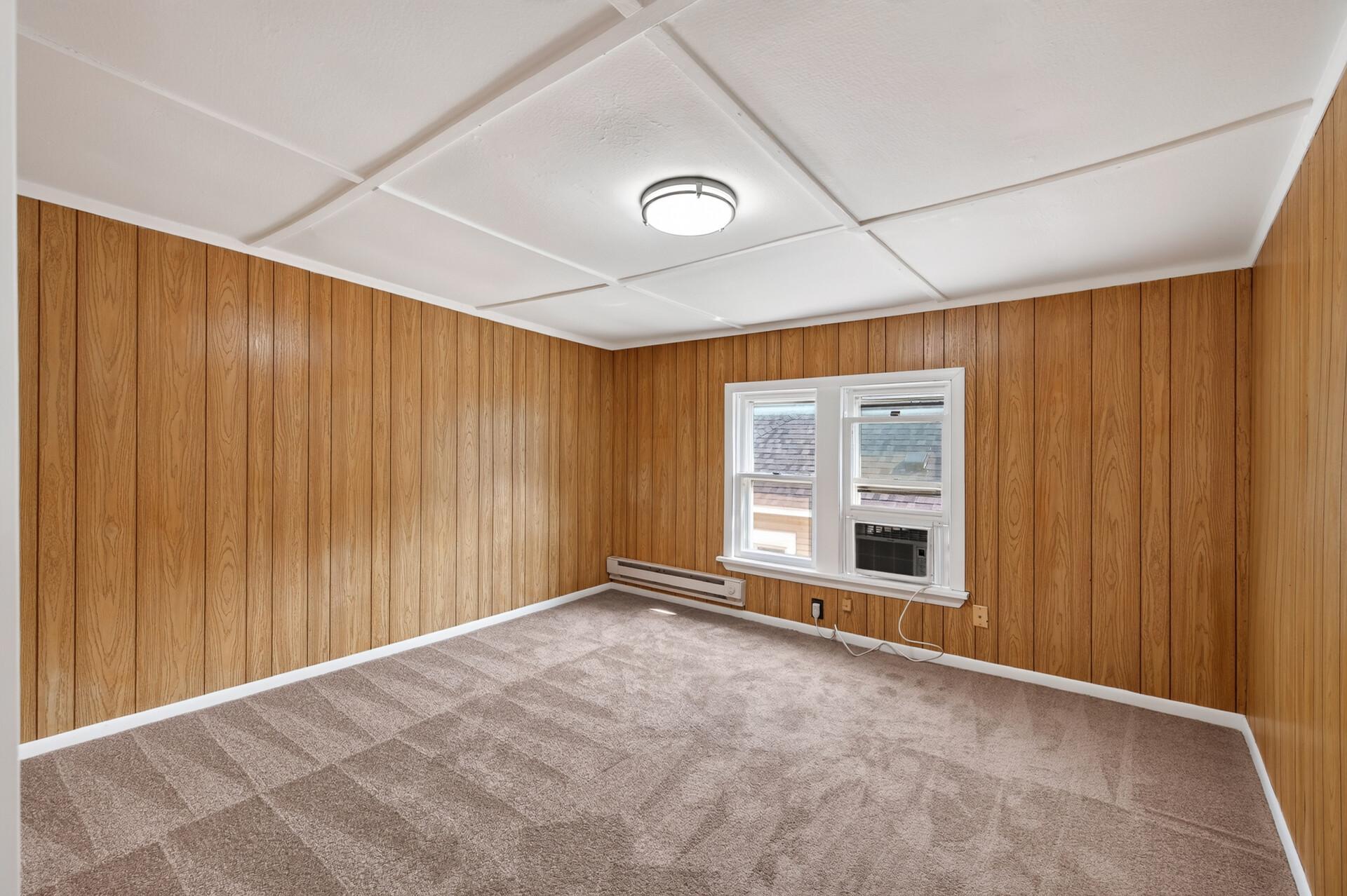 3643 Queen Avenue N Property Photo 10