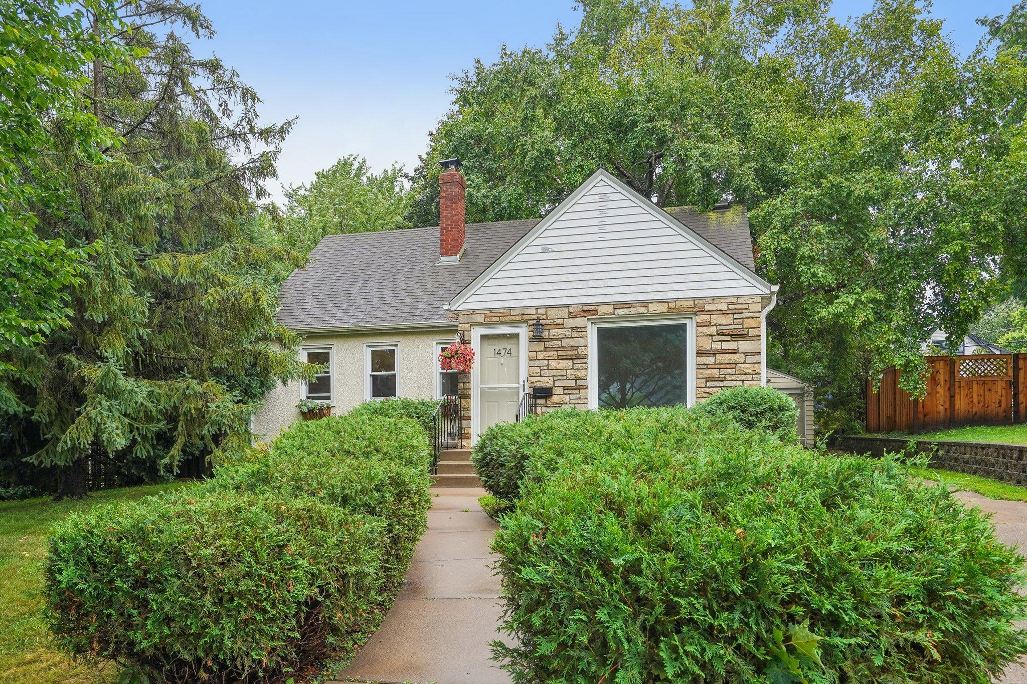 1474 Scheffer Avenue Property Photo 1