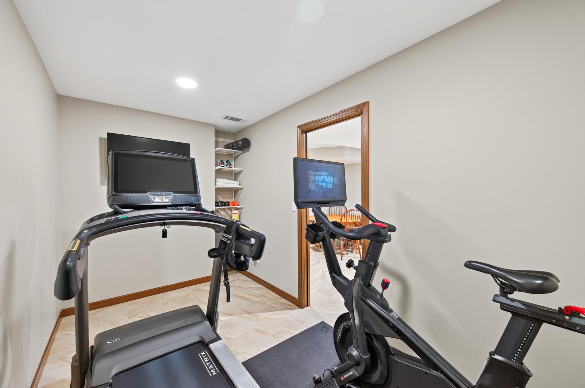 1817 W 59th Street W Property Photo 40