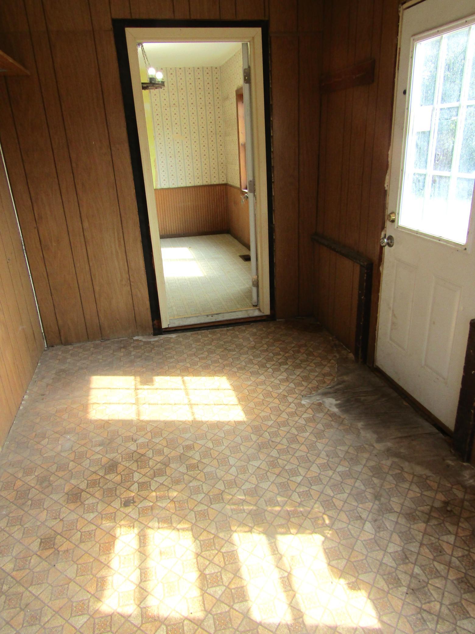 12080 30th Avenue Se Property Photo 5