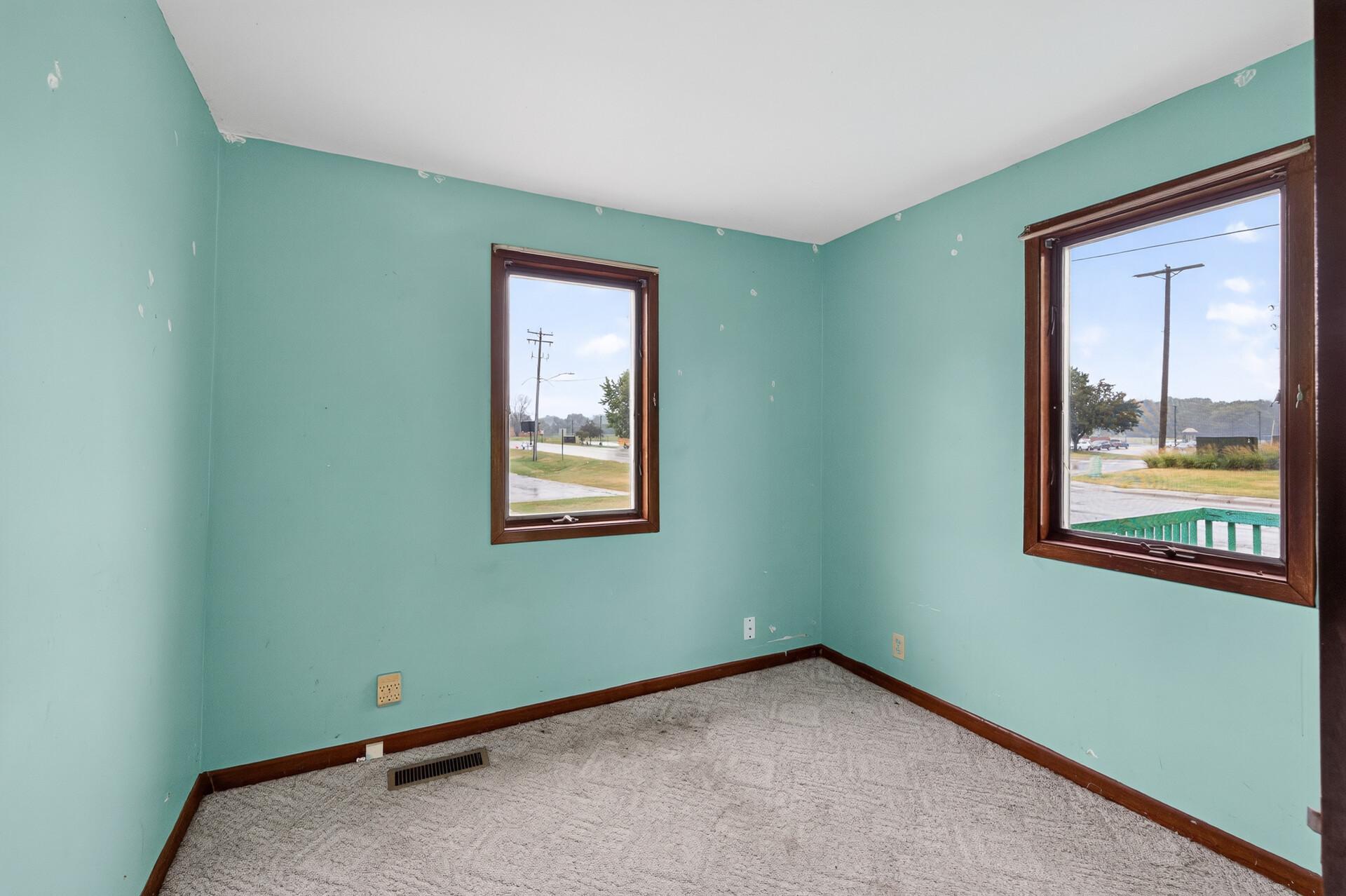 12600 Main Street Property Photo 6
