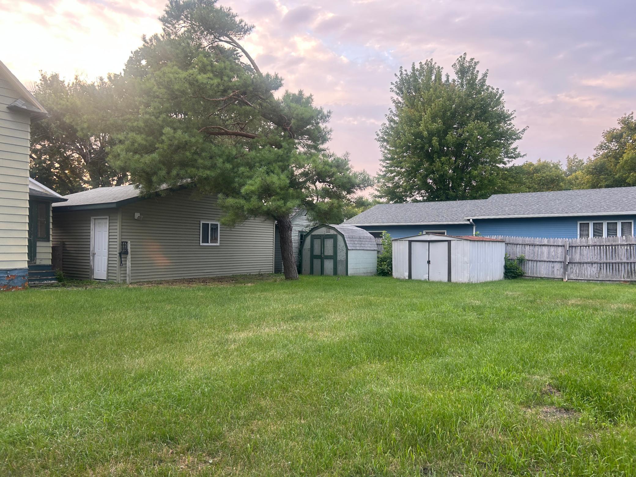 309 4th Street W Property Photo 5