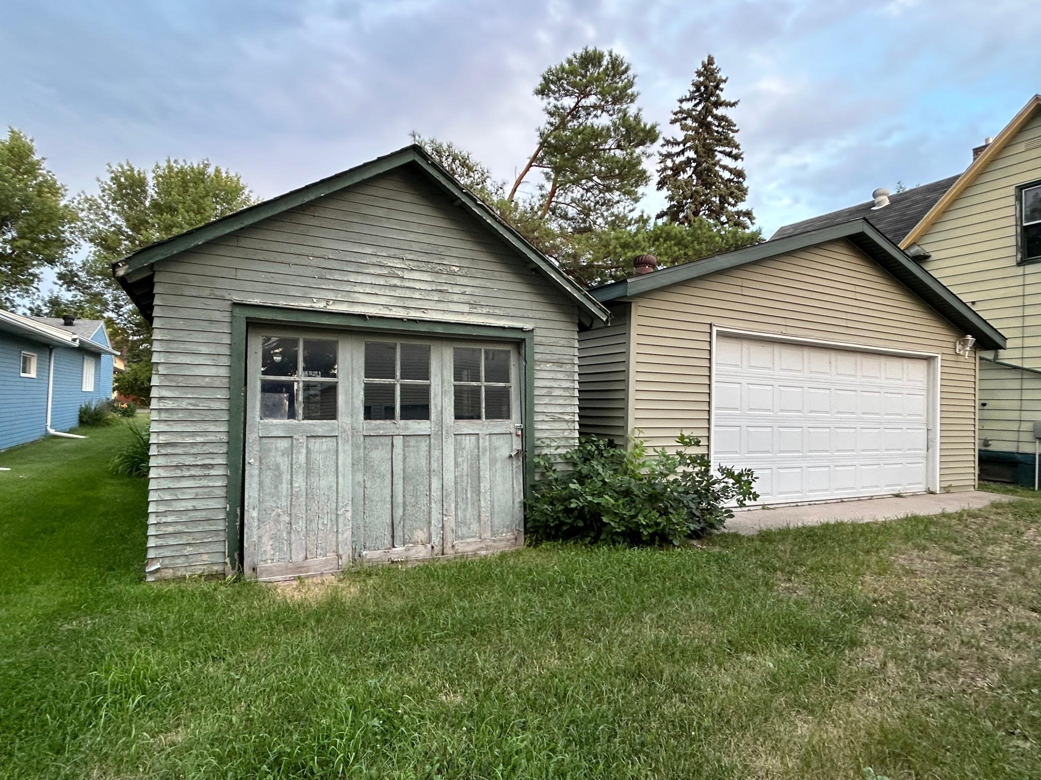 309 4th Street W Property Photo 9