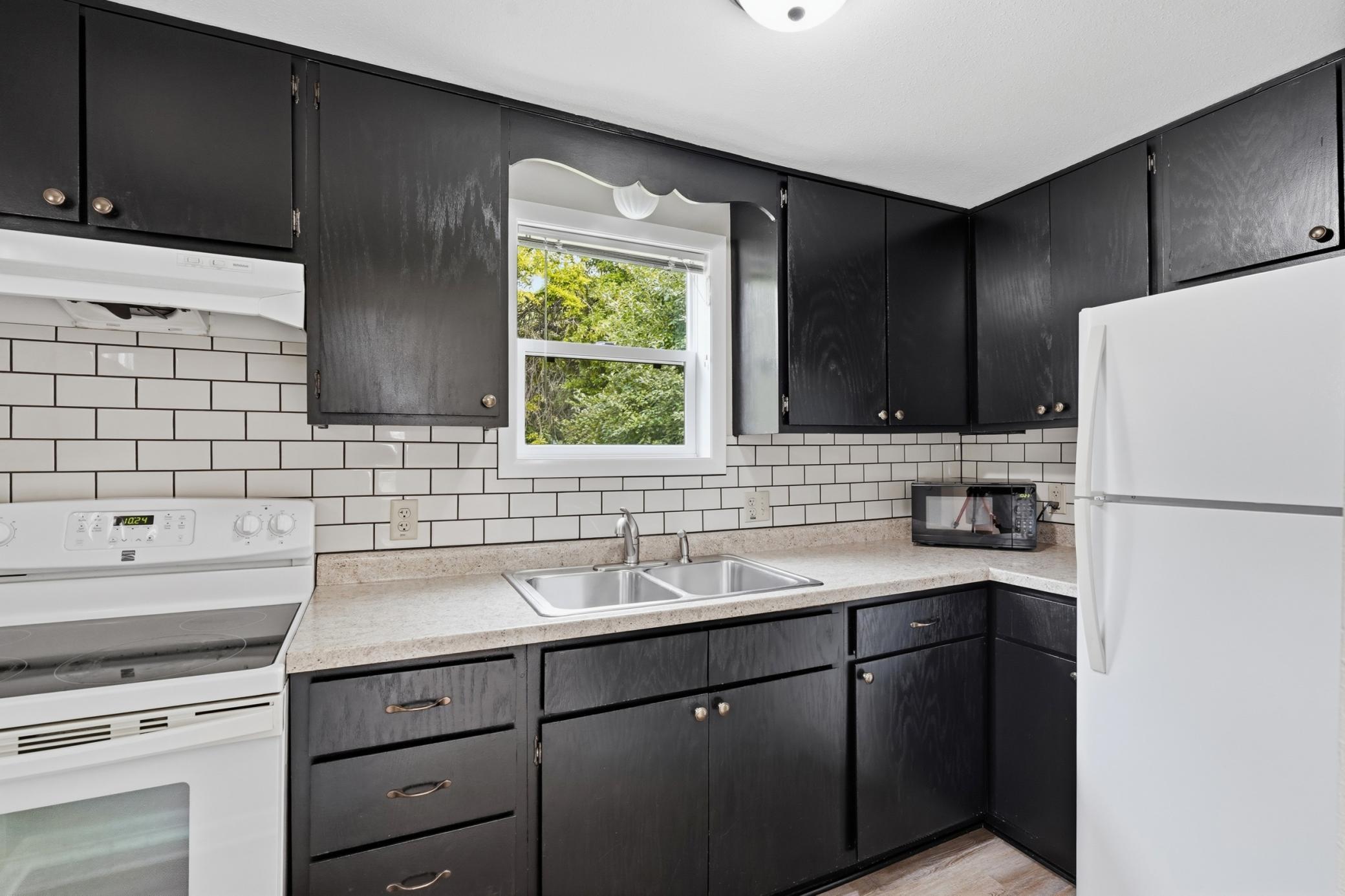 109 Kneale Avenue S Property Photo 14