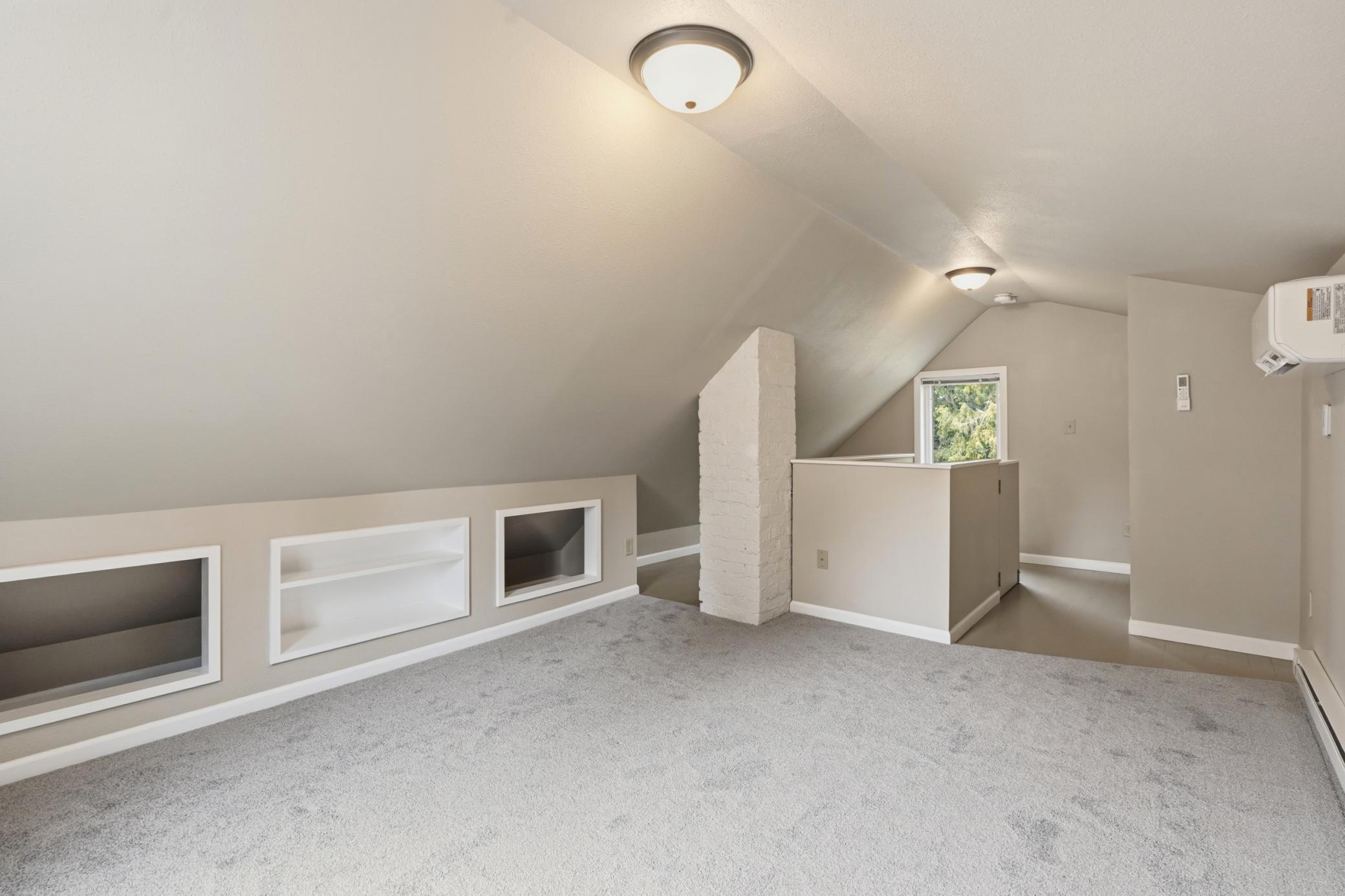 109 Kneale Avenue S Property Photo 22