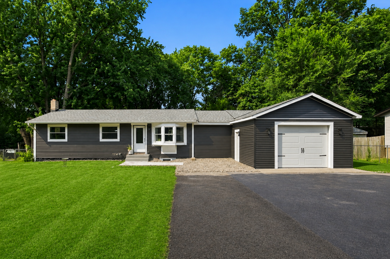 12851 7th Avenue N Property Photo 1