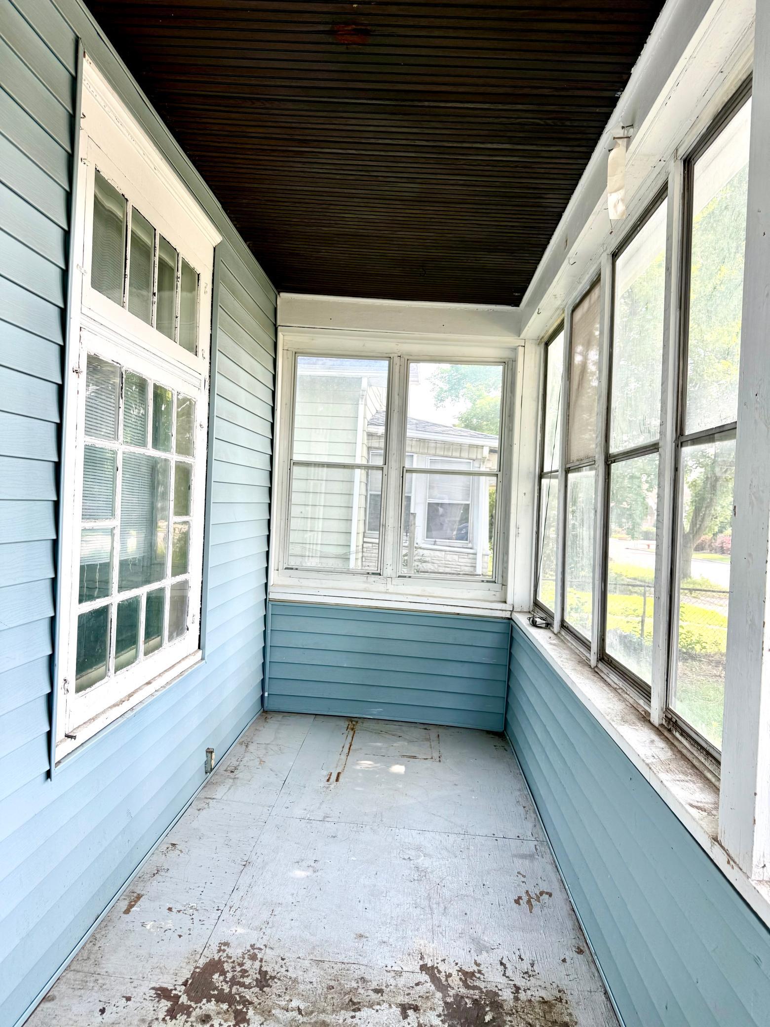 866 Duluth Street Property Photo 4