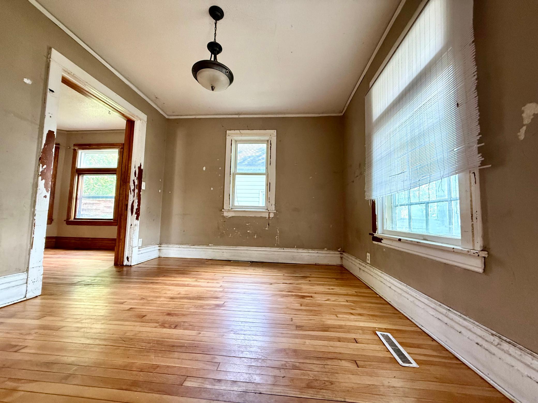 866 Duluth Street Property Photo 5