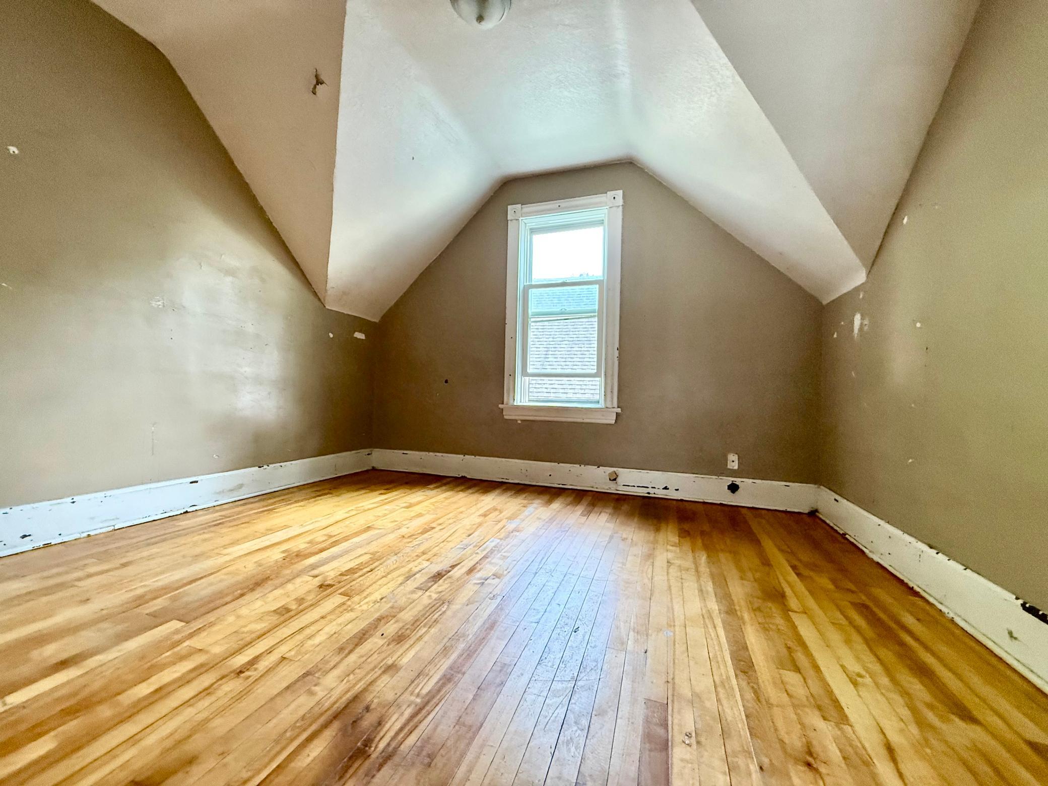 866 Duluth Street Property Photo 18