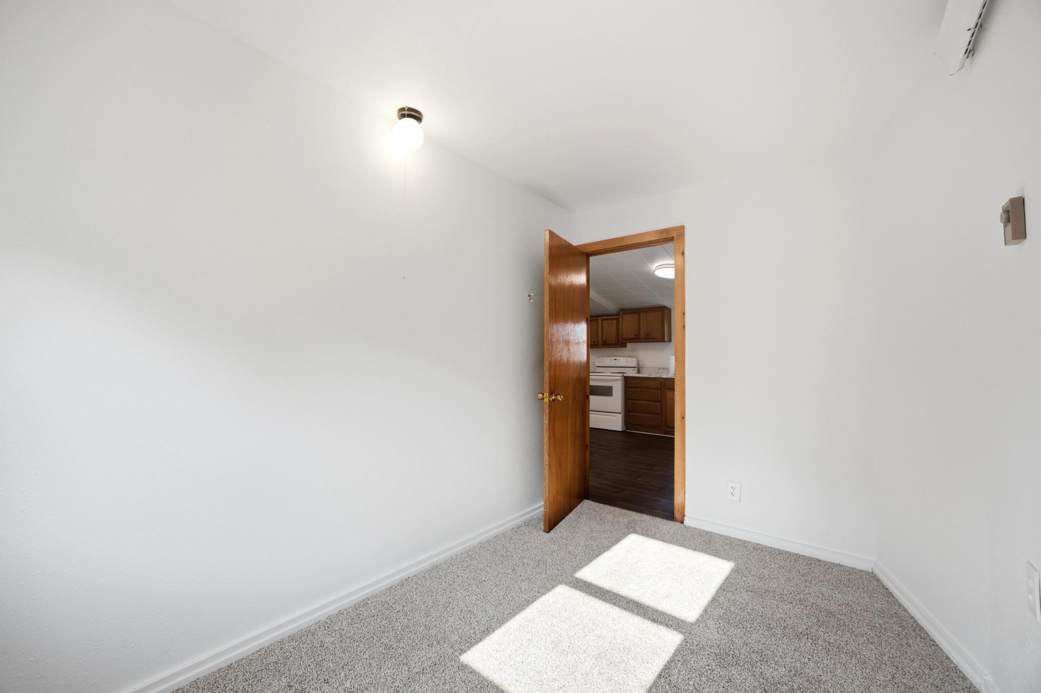 206 1st Avenue Ne Property Photo 17