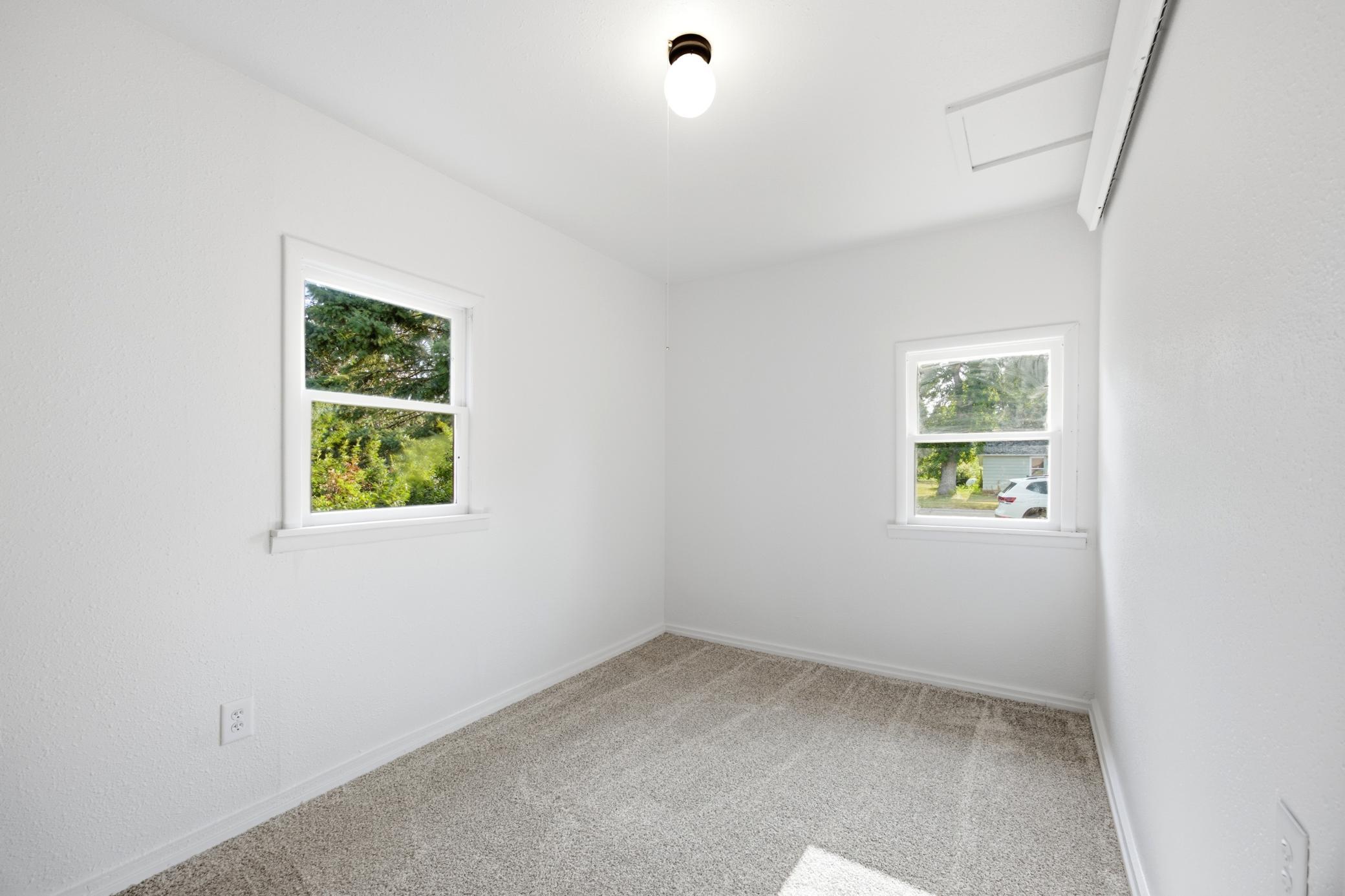 206 1st Avenue Ne Property Photo 18