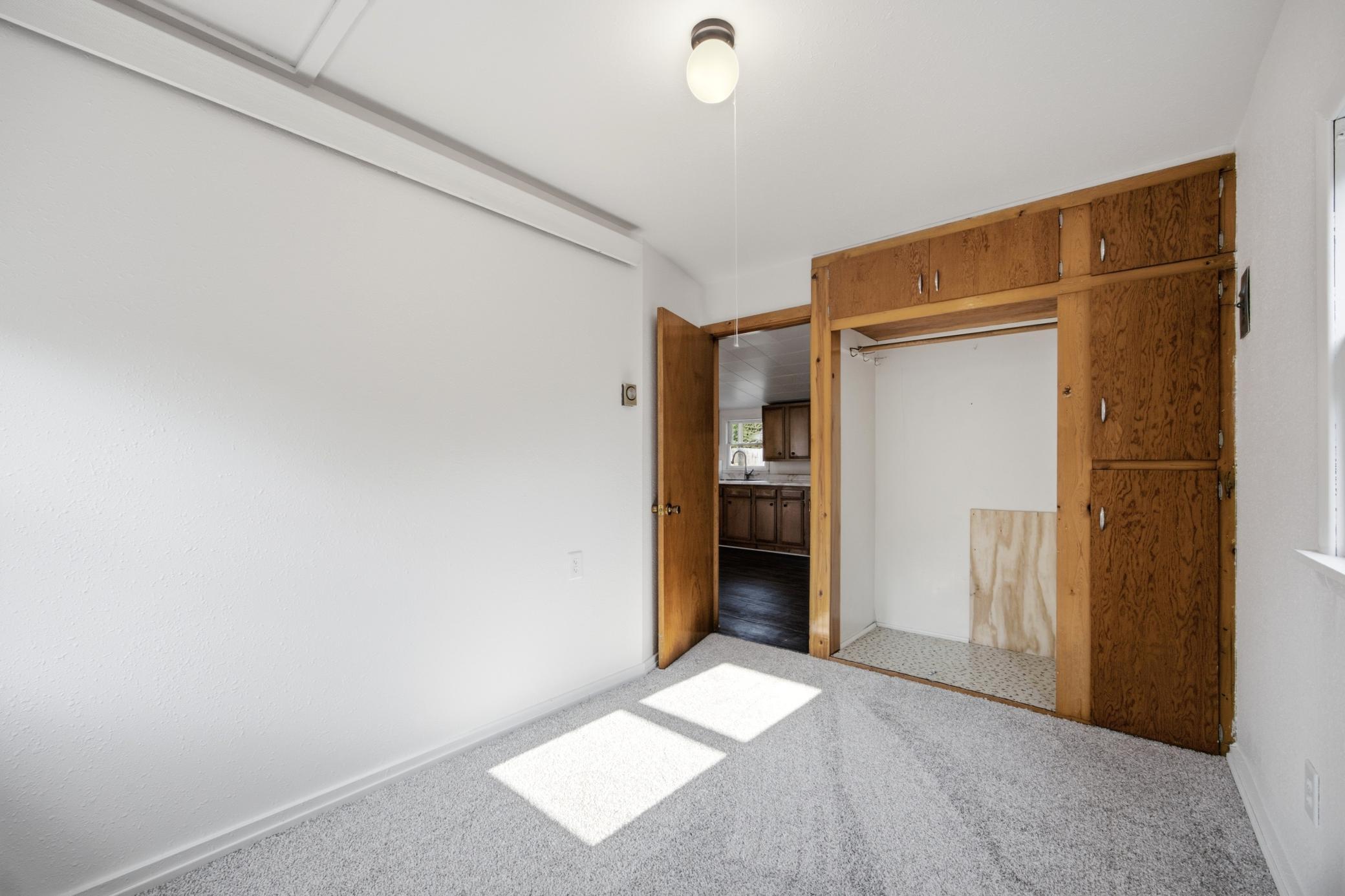 206 1st Avenue Ne Property Photo 19