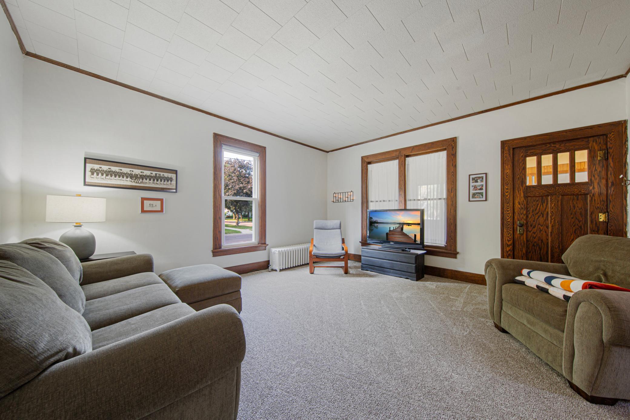 200 First Avenue Se Property Photo 6