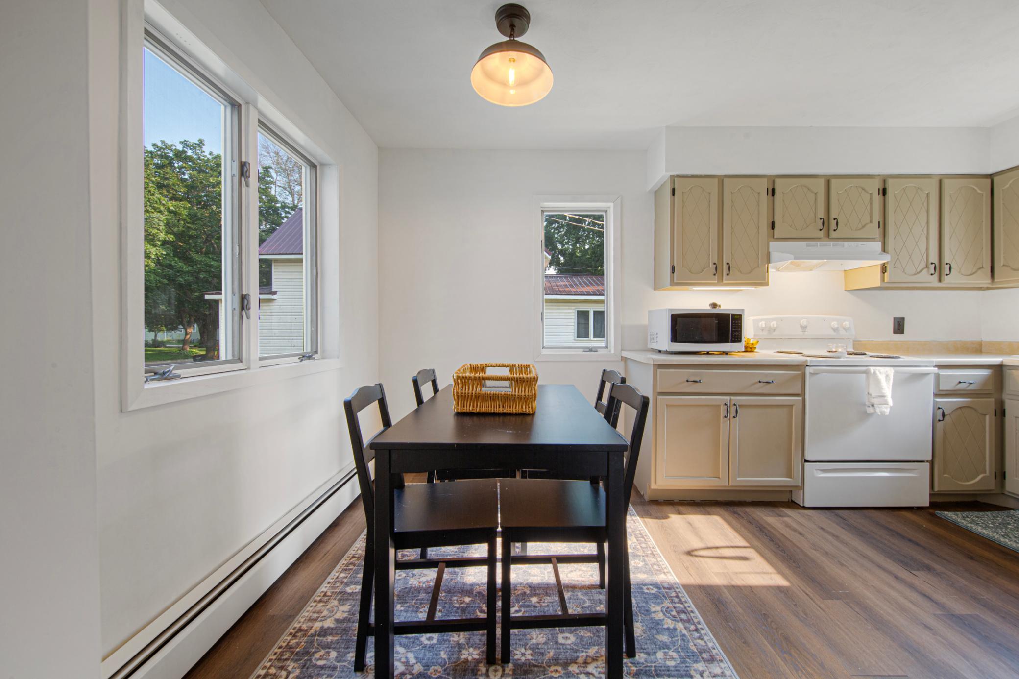 200 First Avenue Se Property Photo 9