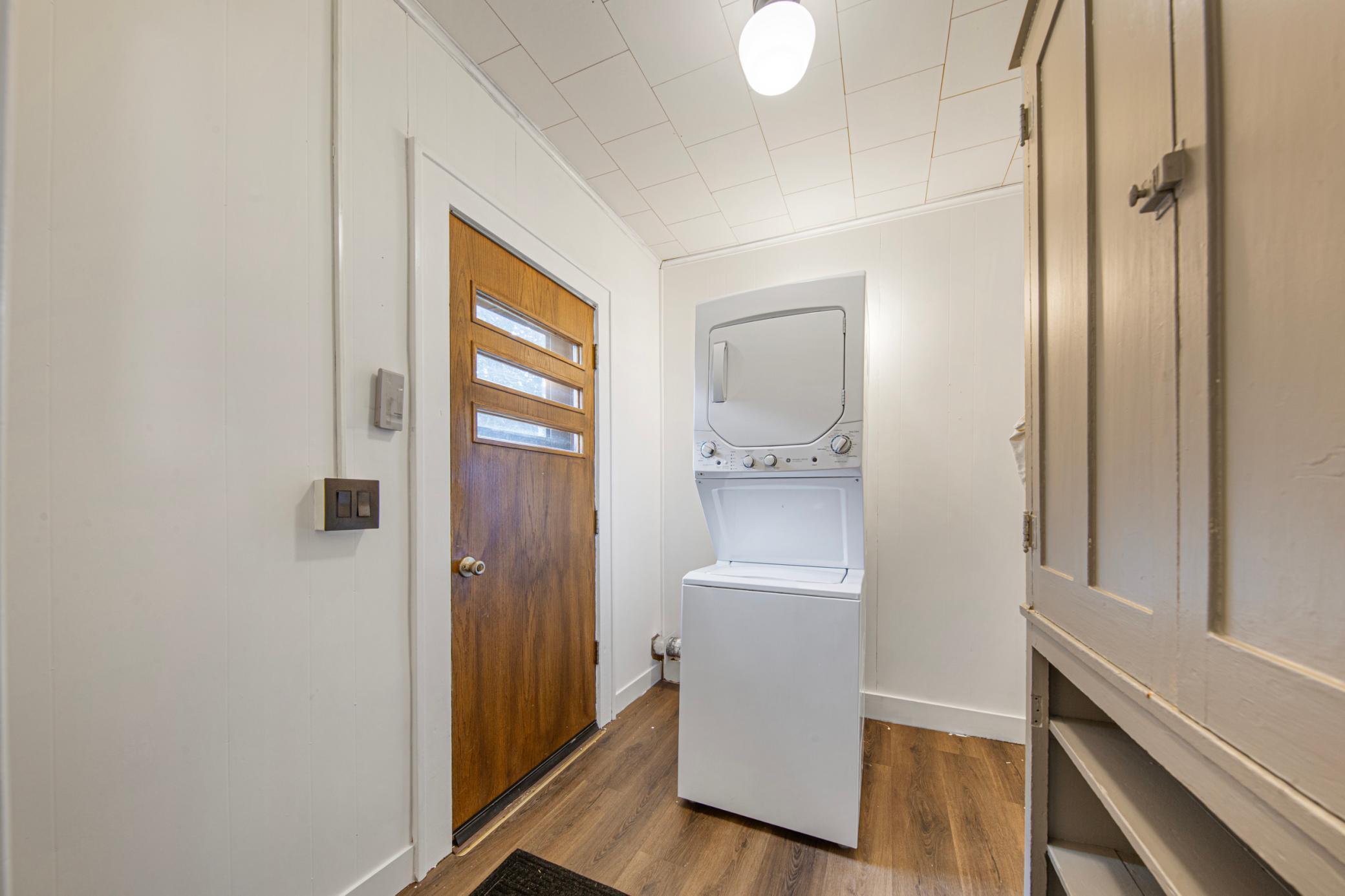 200 First Avenue Se Property Photo 14