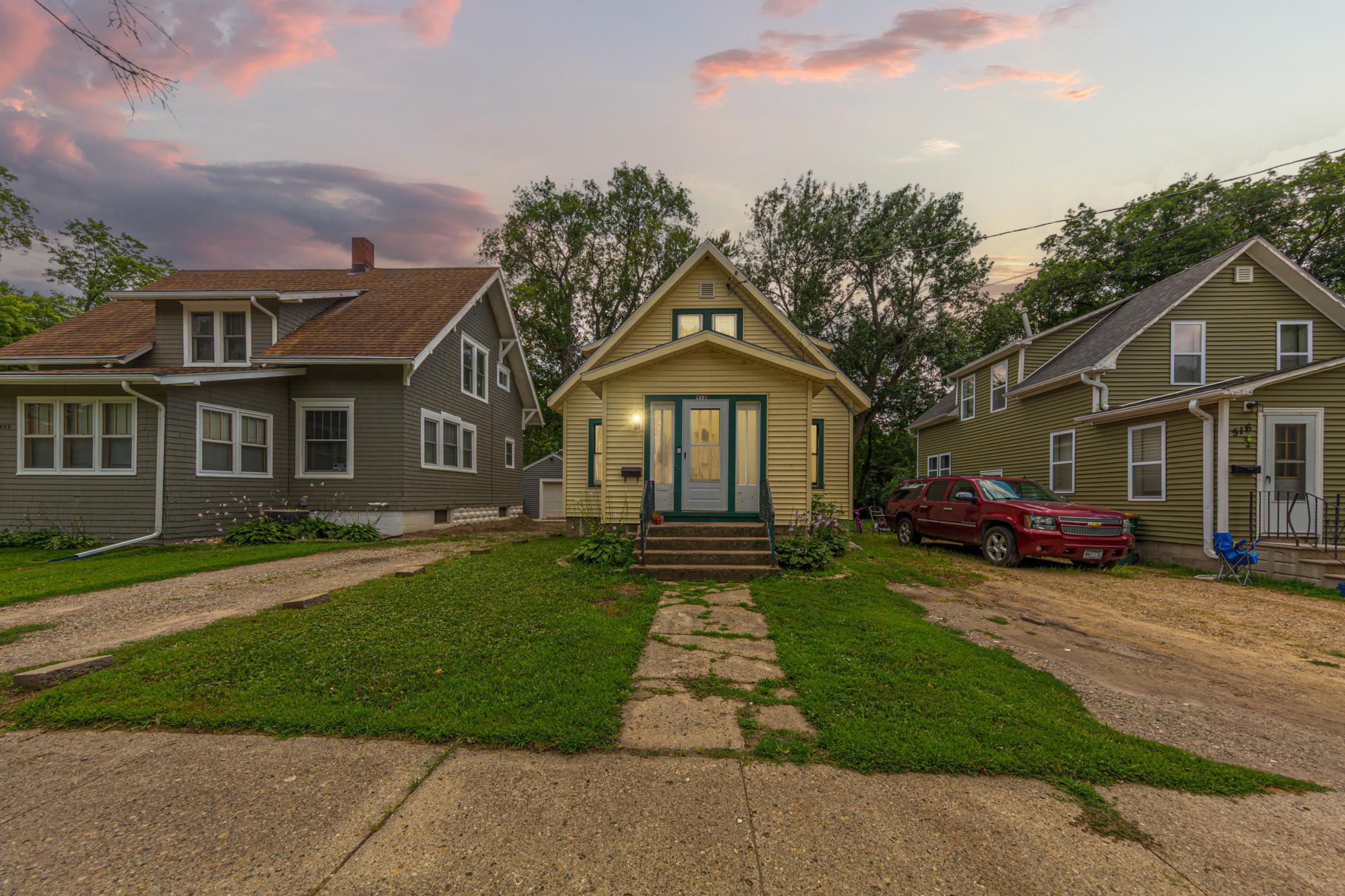 518 E 5th Street Property Photo 3