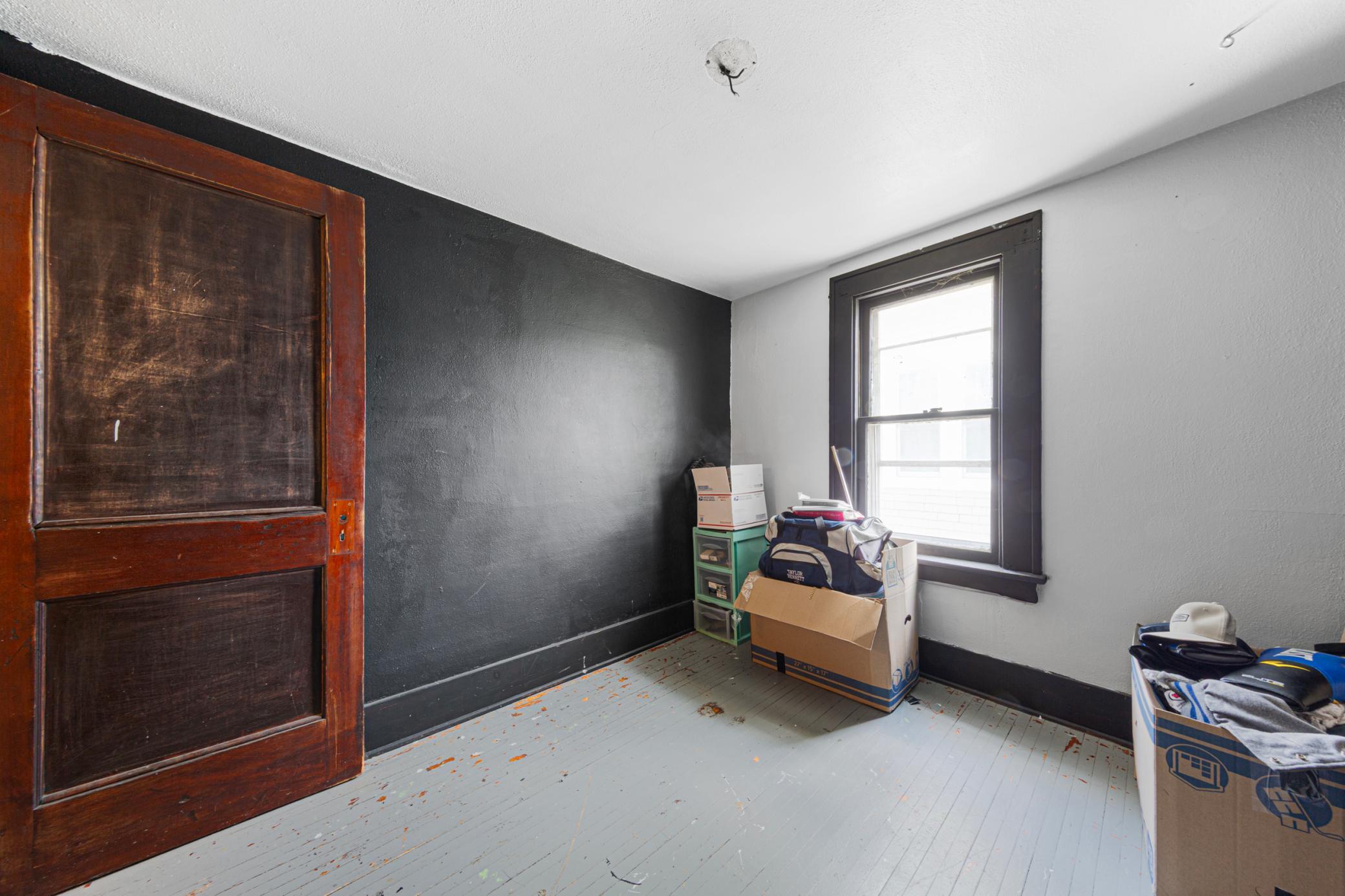 518 E 5th Street Property Photo 20