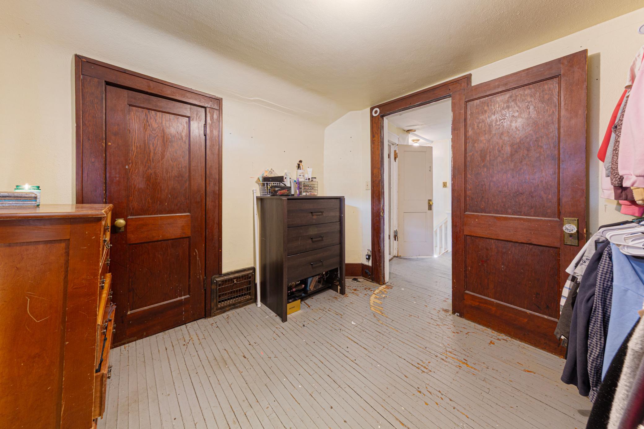 518 E 5th Street Property Photo 23