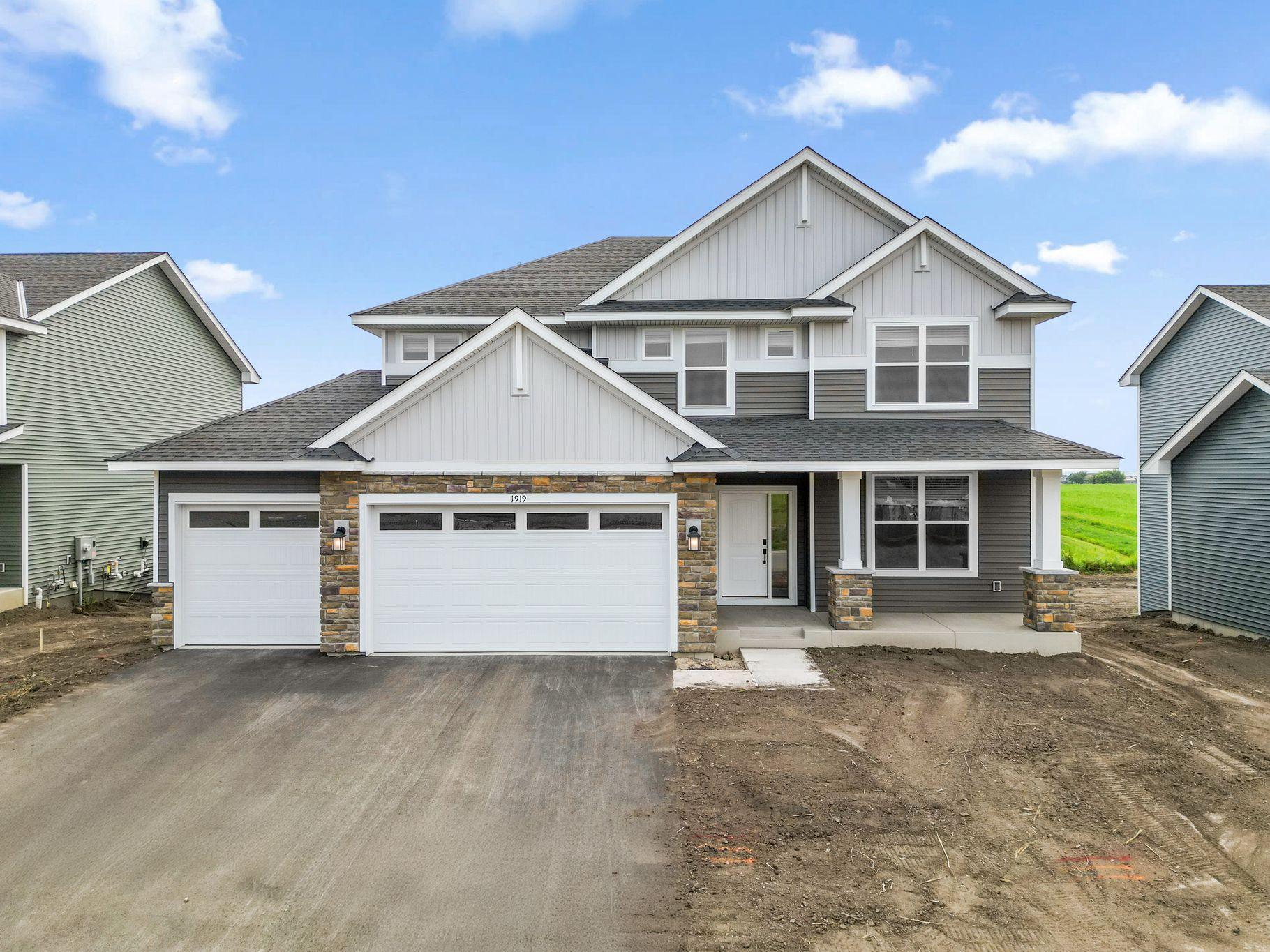1919 Ravine Road Property Photo 1