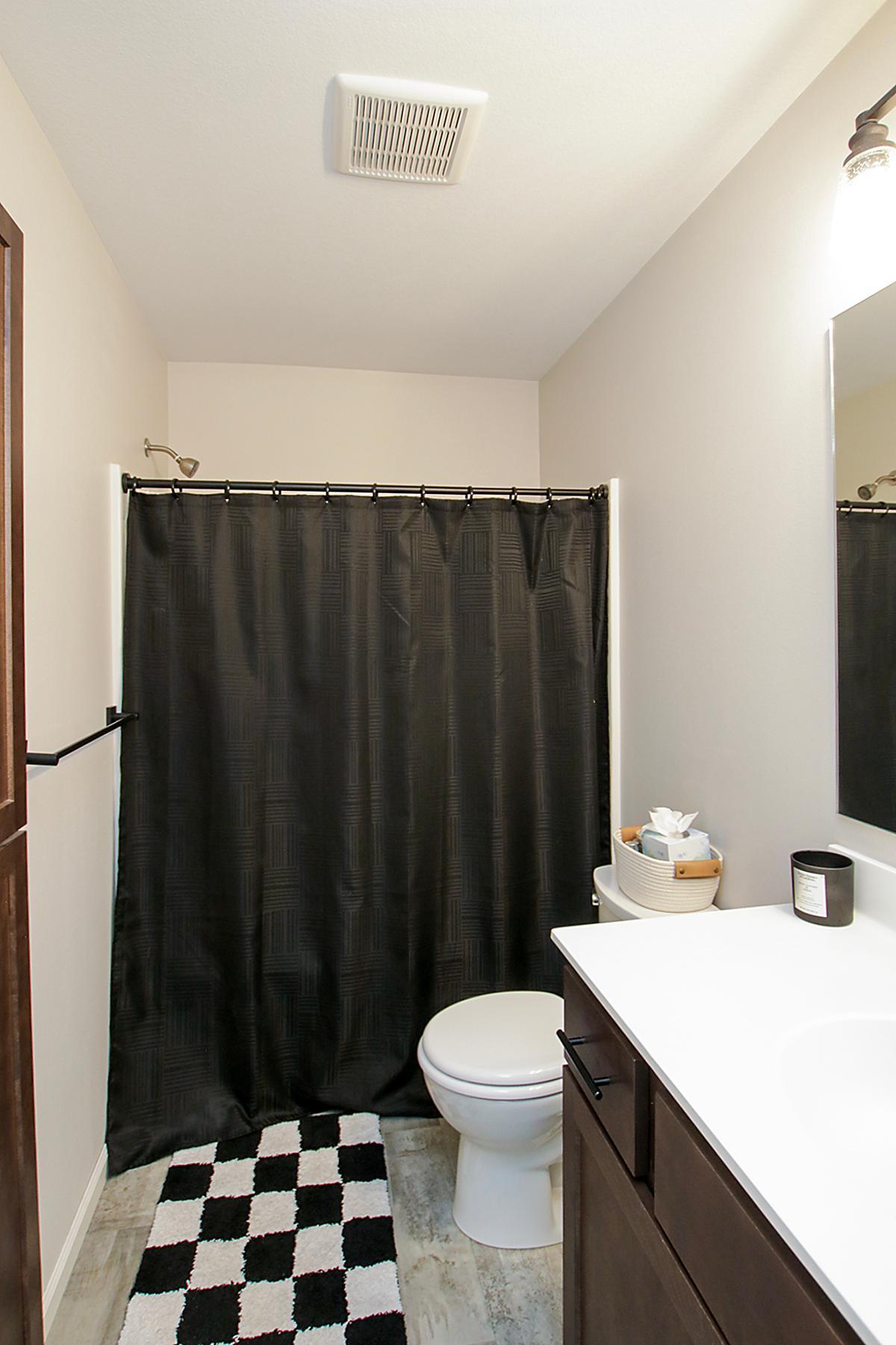 1709 Maple Leaf Lane Property Photo 10