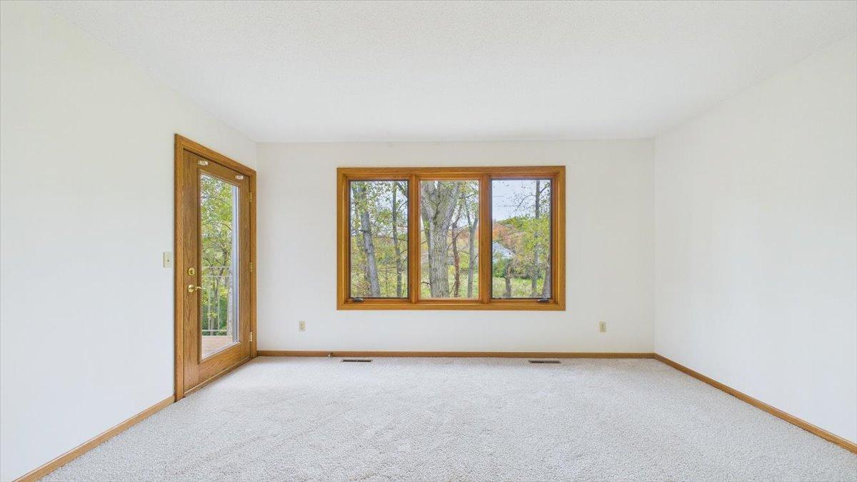 16407 Grenwich Terrace Property Photo 7