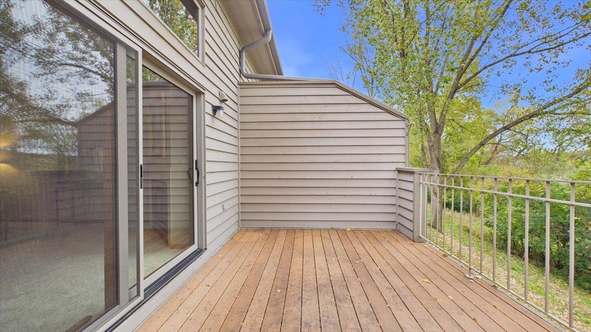 16407 Grenwich Terrace Property Photo 37