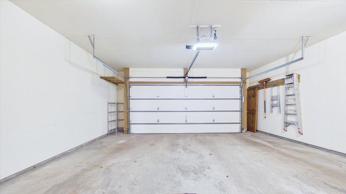 16407 Grenwich Terrace Property Photo 52