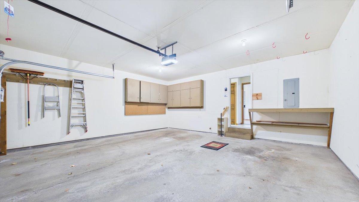16407 Grenwich Terrace Property Photo 53