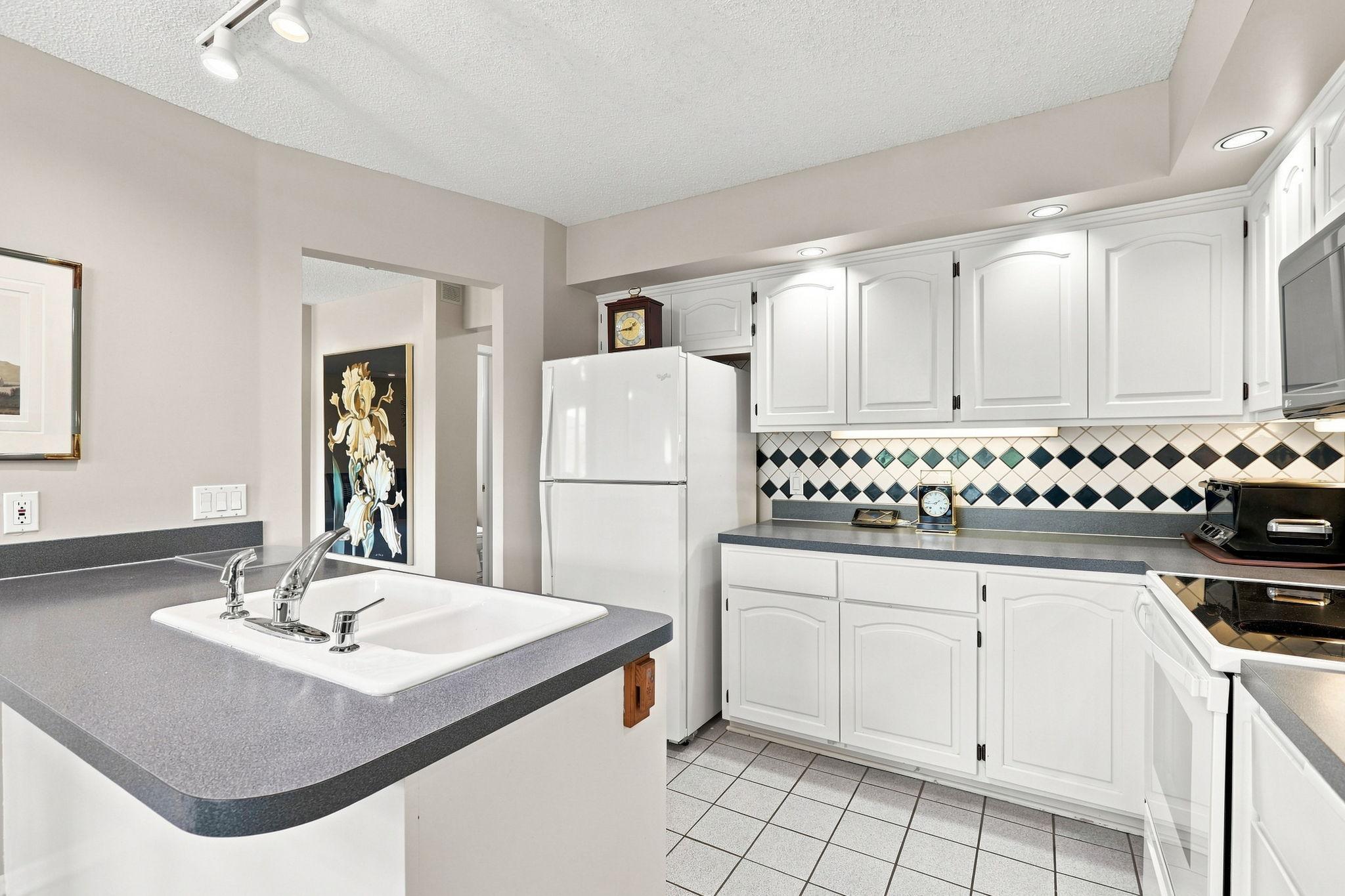 5423 Butternut Circle Property Photo 8