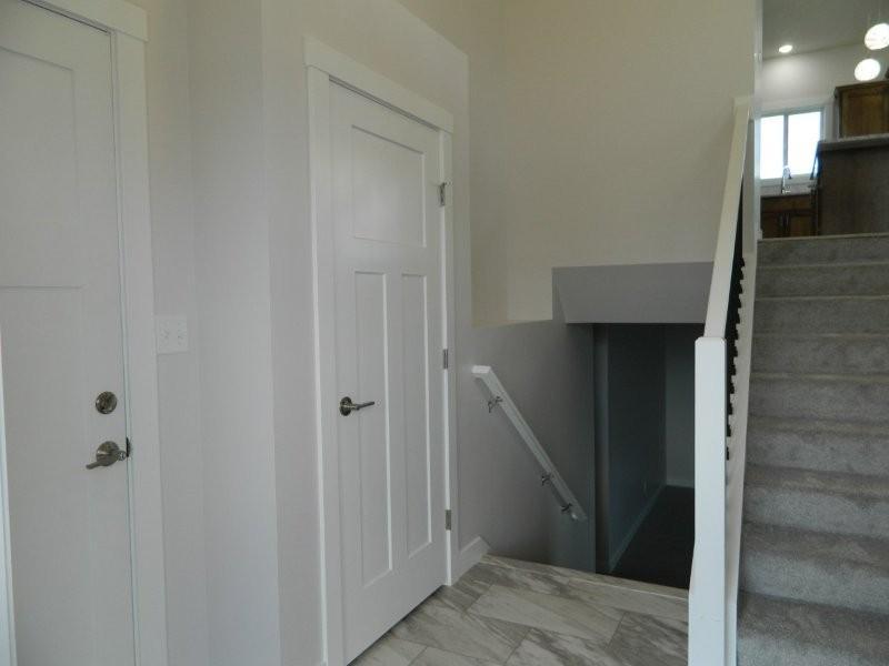 902 23rd St Circle Ne Property Photo 5