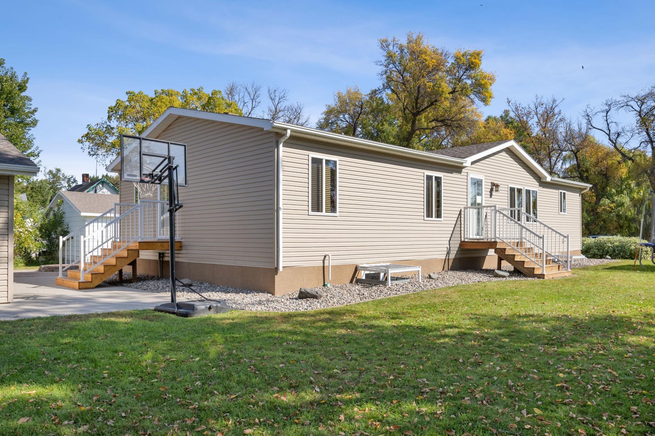 102 3rd Street Property Photo 2