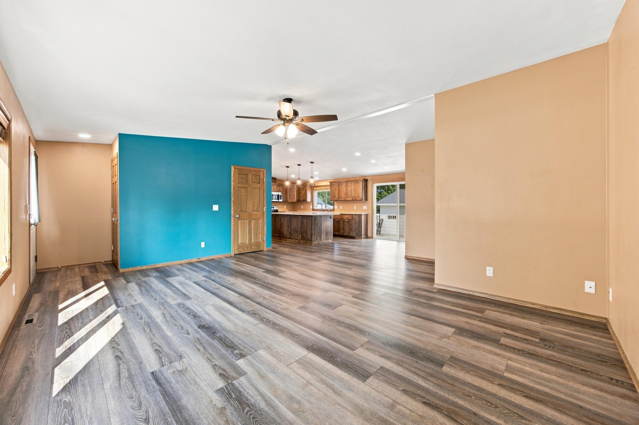 102 3rd Street Property Photo 5