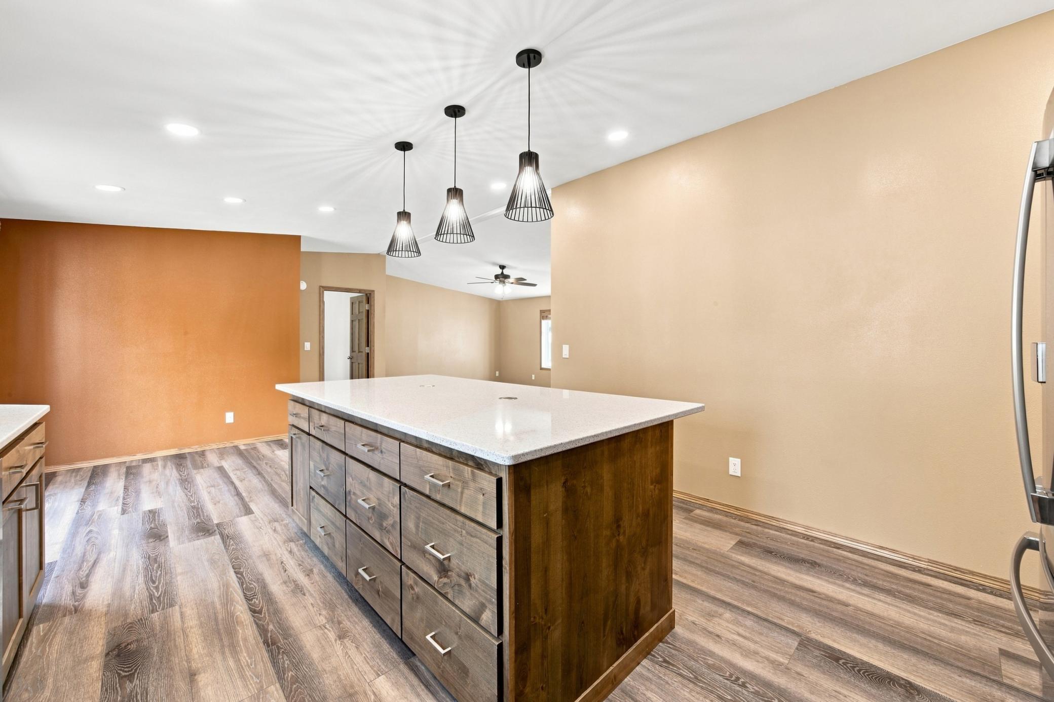 102 3rd Street Property Photo 10