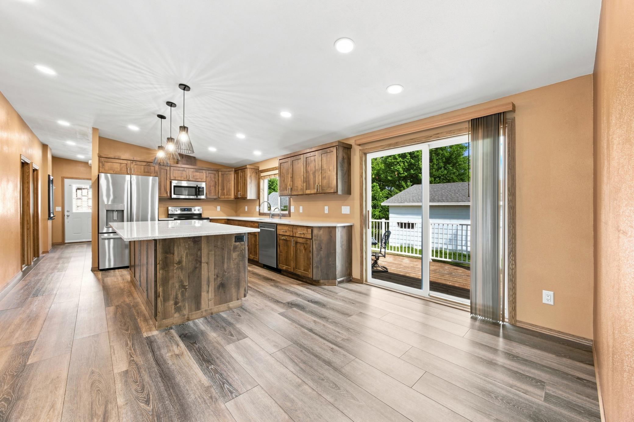 102 3rd Street Property Photo 11