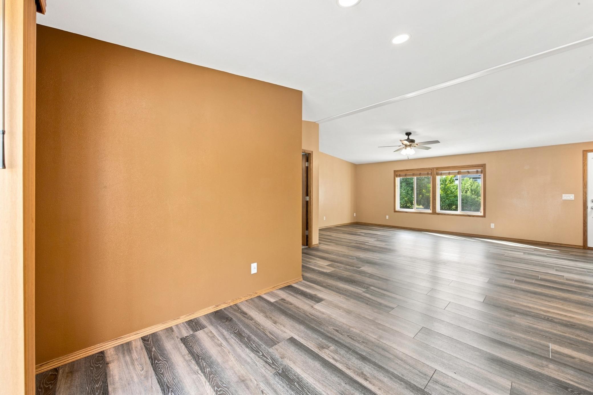102 3rd Street Property Photo 12