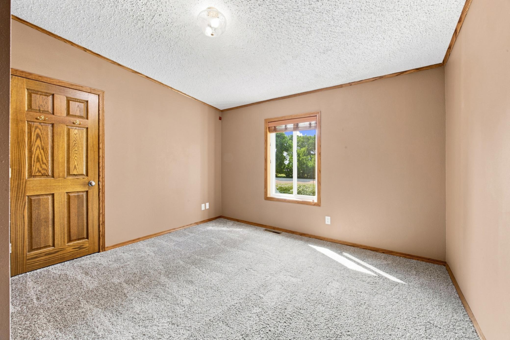 102 3rd Street Property Photo 19