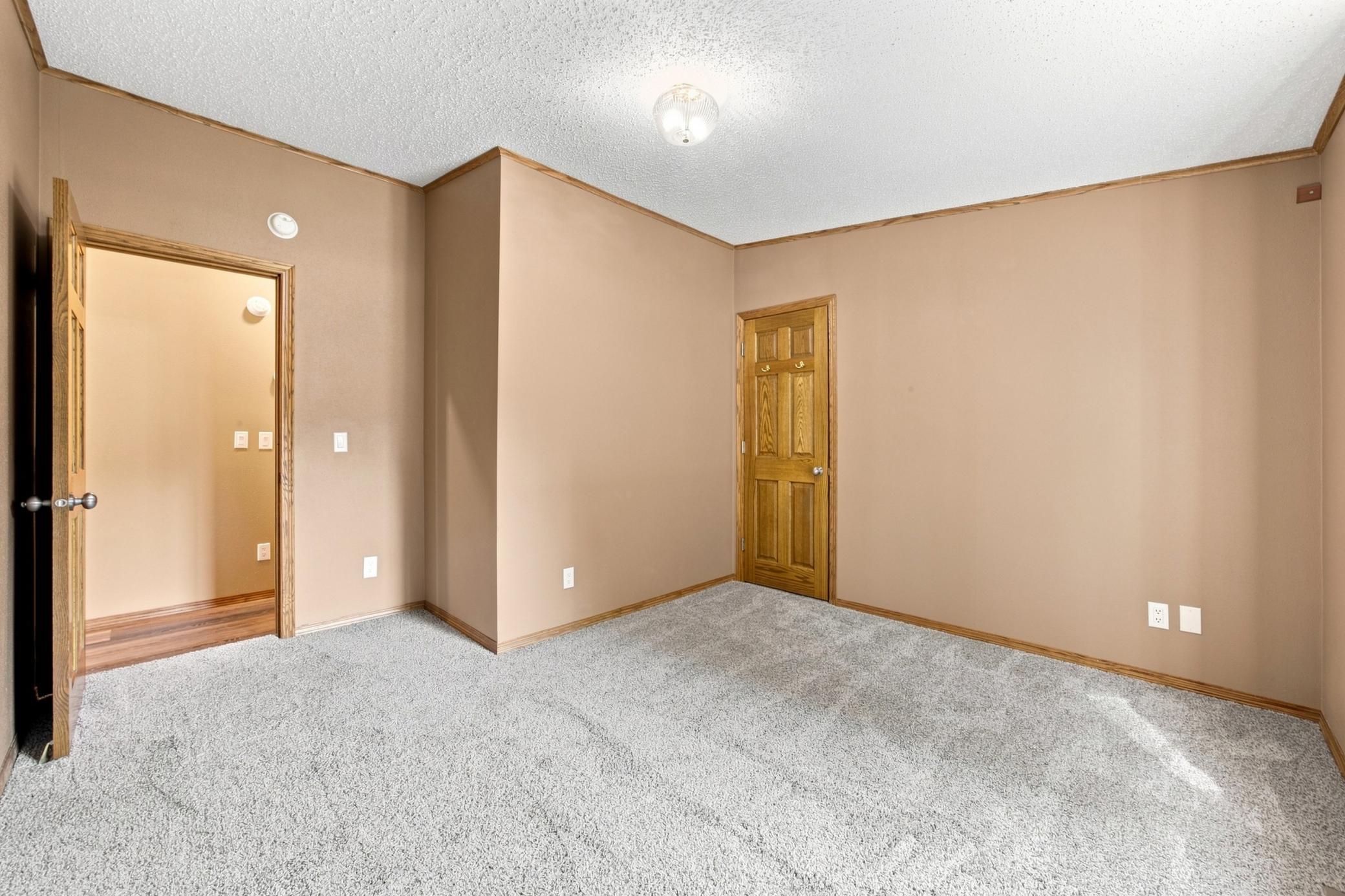 102 3rd Street Property Photo 20