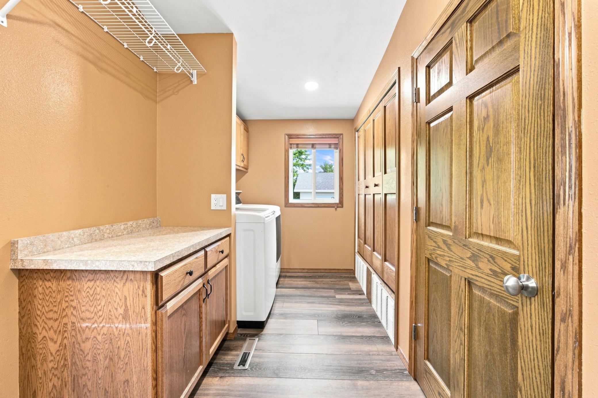 102 3rd Street Property Photo 33
