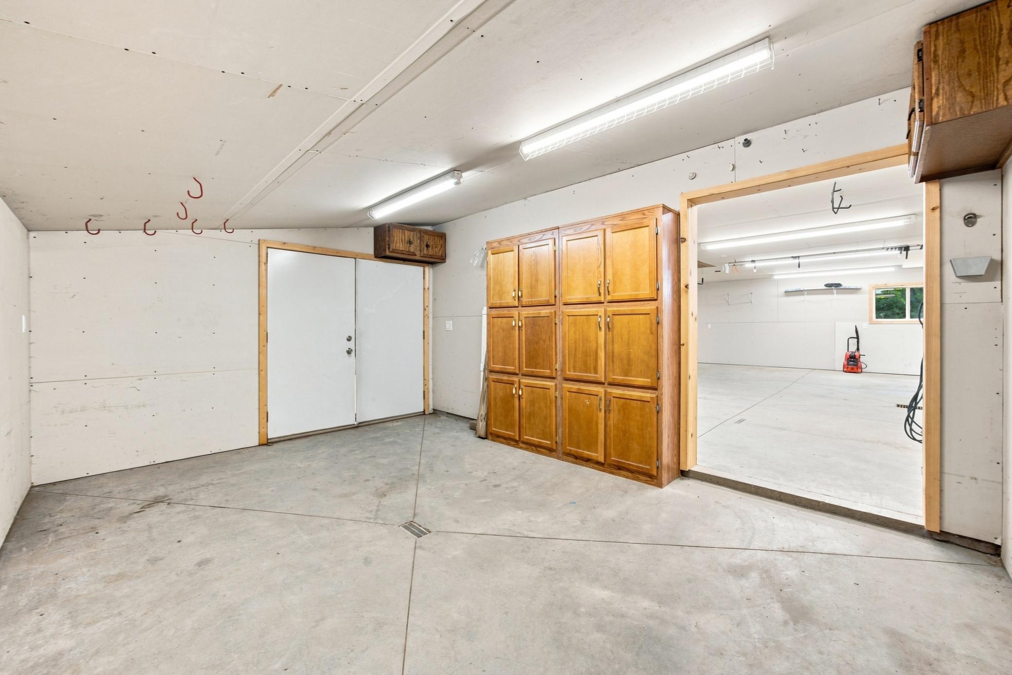 102 3rd Street Property Photo 35
