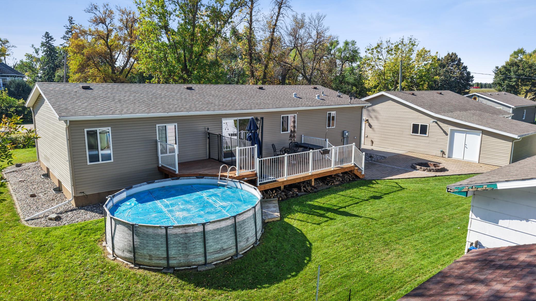 102 3rd Street Property Photo 41