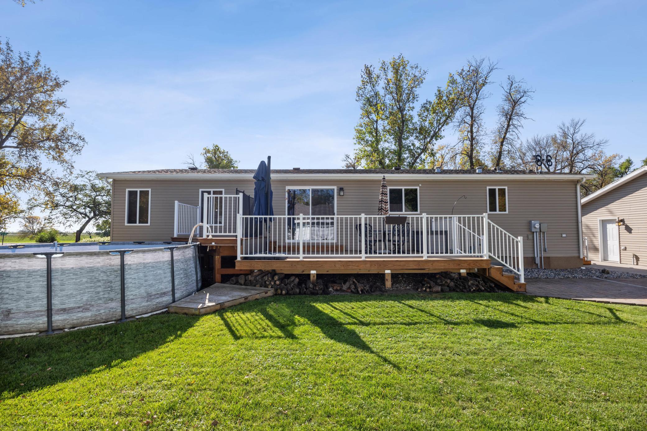 102 3rd Street Property Photo 42