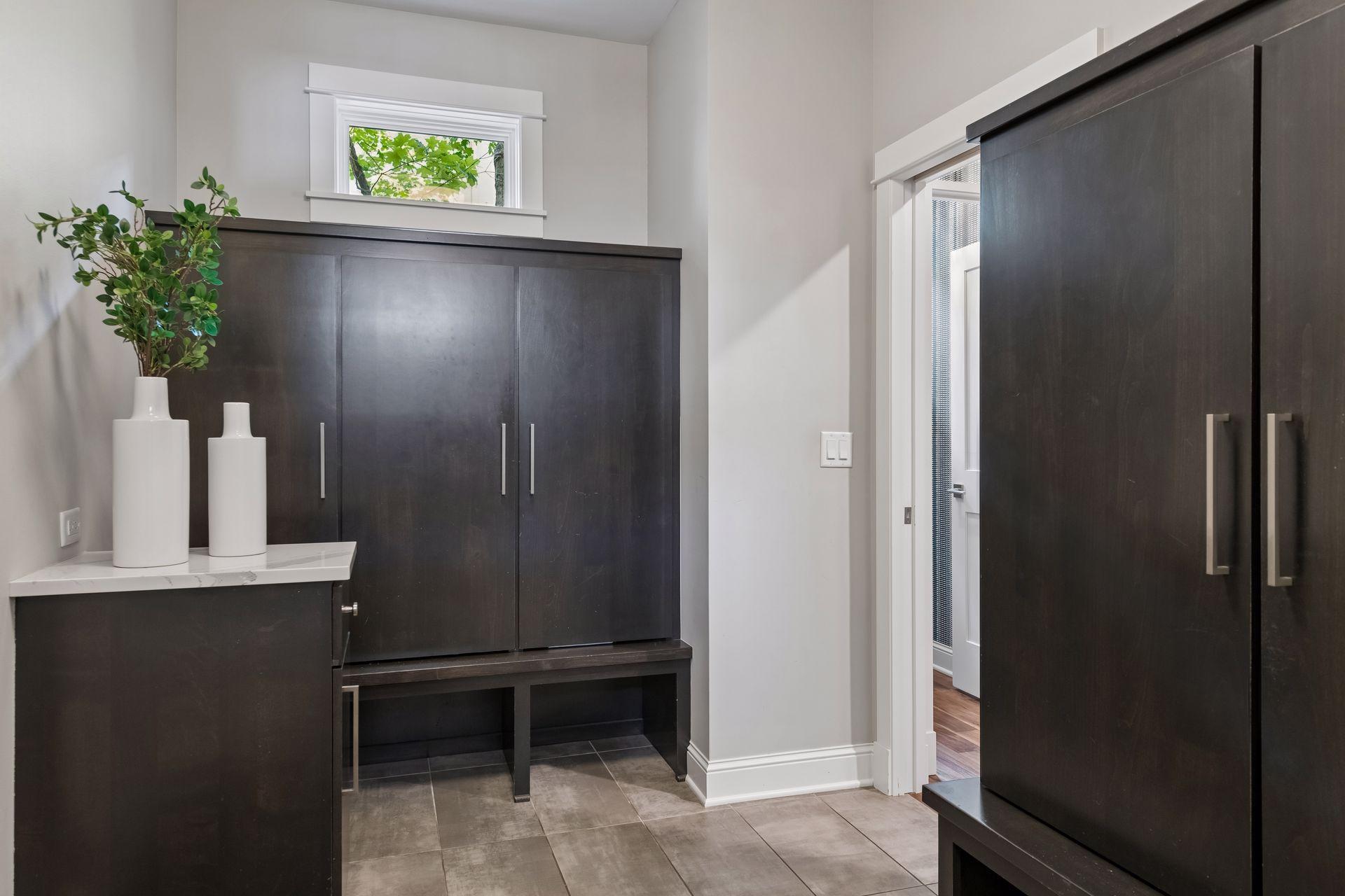 633 Park Street E Property Photo 13