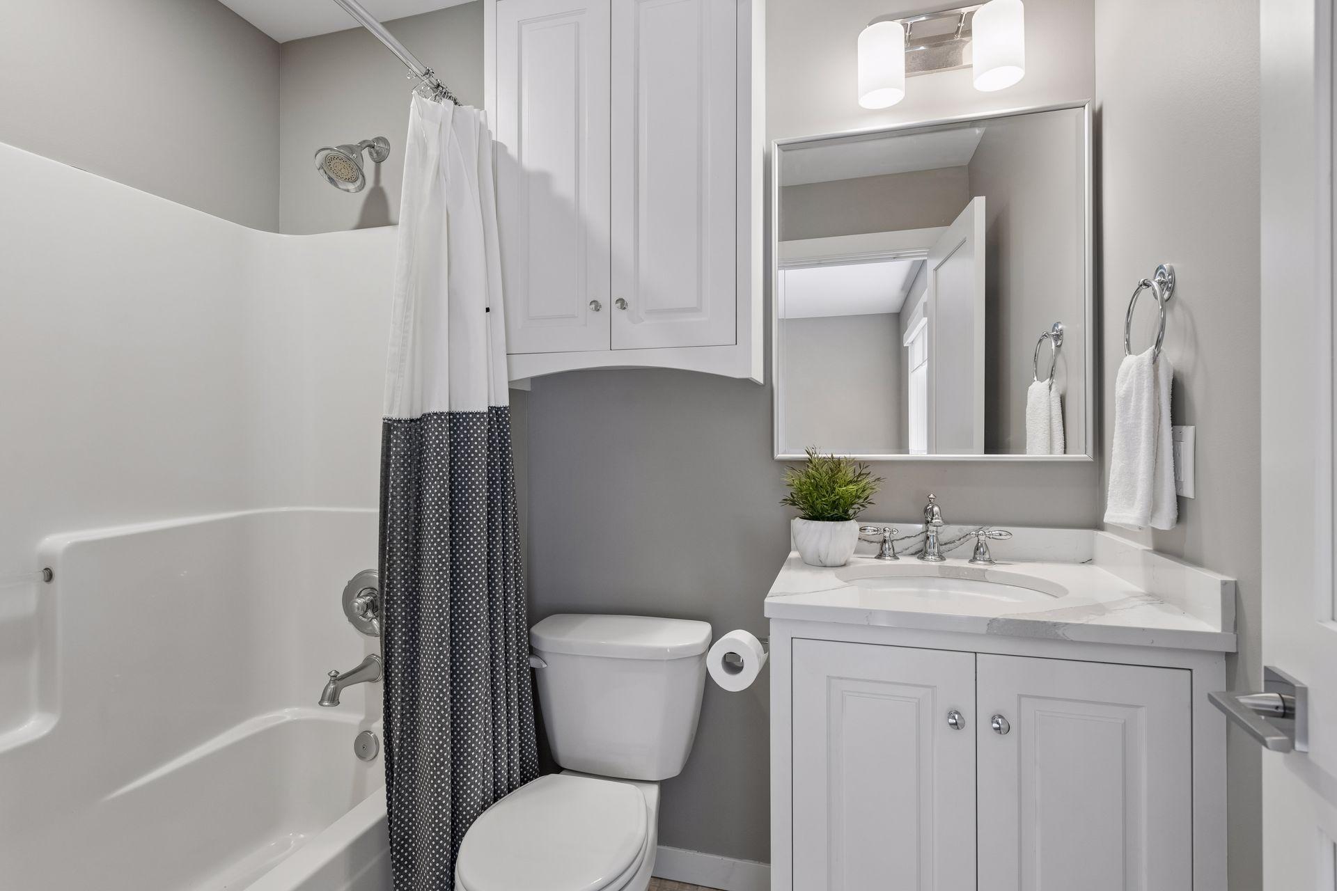 633 Park Street E Property Photo 22