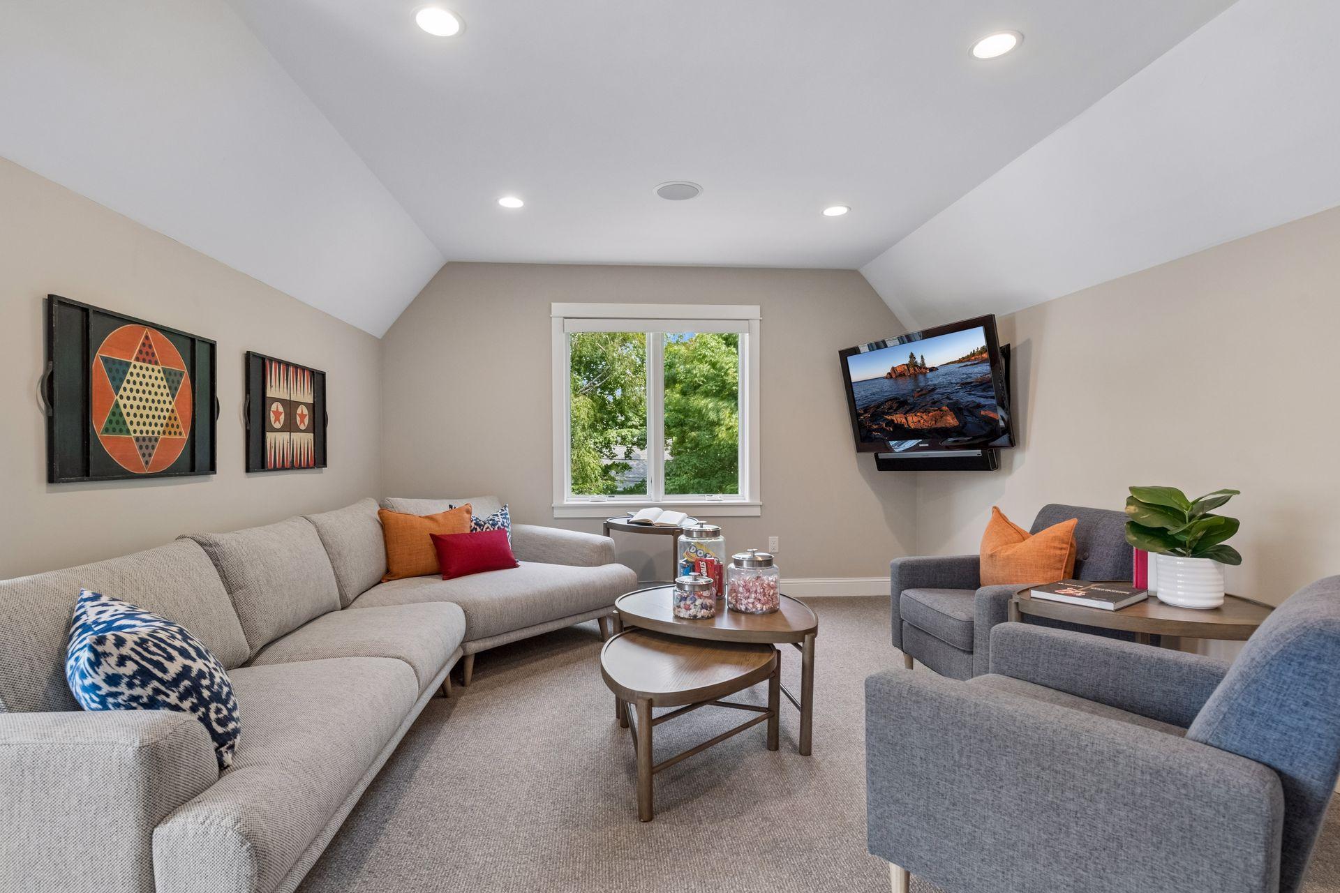 633 Park Street E Property Photo 26