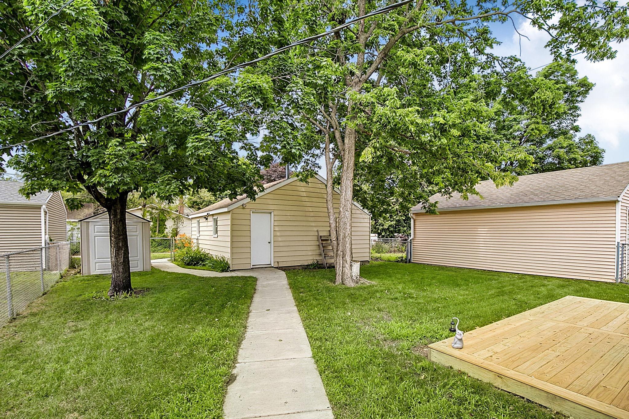 1049 16th Avenue S Property Photo 23