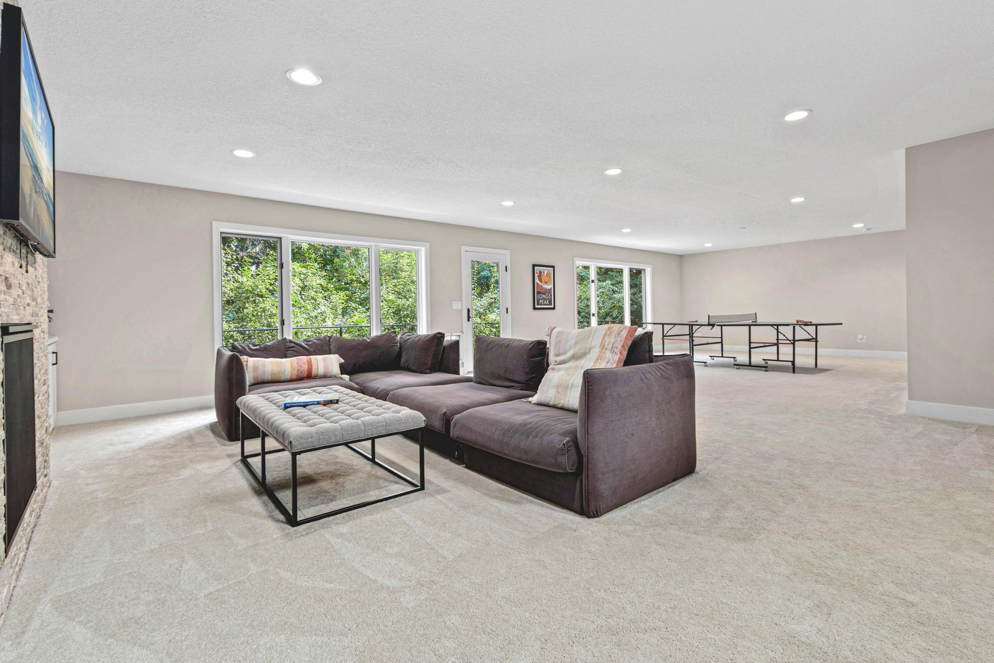 7036 Crowne Oak Road Property Photo 26